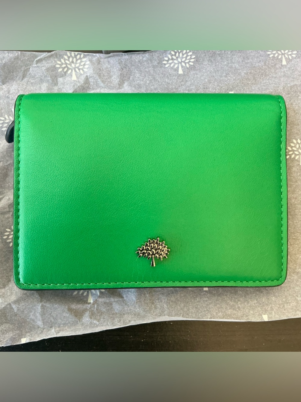 NWOT Mulberry Green Tree Embossed Slim Wallet Purse